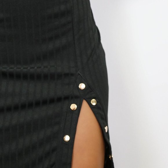 BLACK BUTTON ME DOWN DRESS - Picture 3 of 4